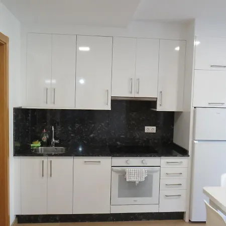 Sanfrolo Apts *